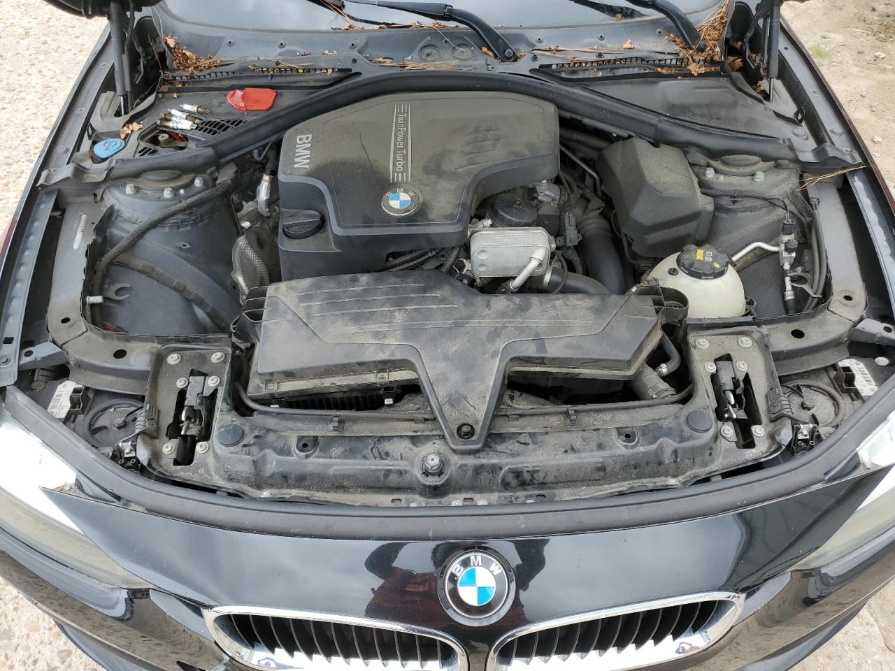 Photo 10 VIN: WBA8A3C53GK690556 - BMW 320I 