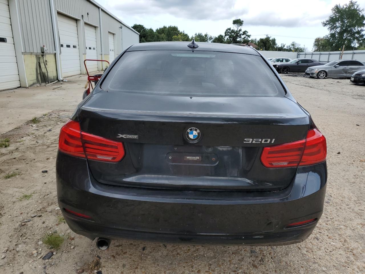 Photo 5 VIN: WBA8A3C53GK690556 - BMW 320I 