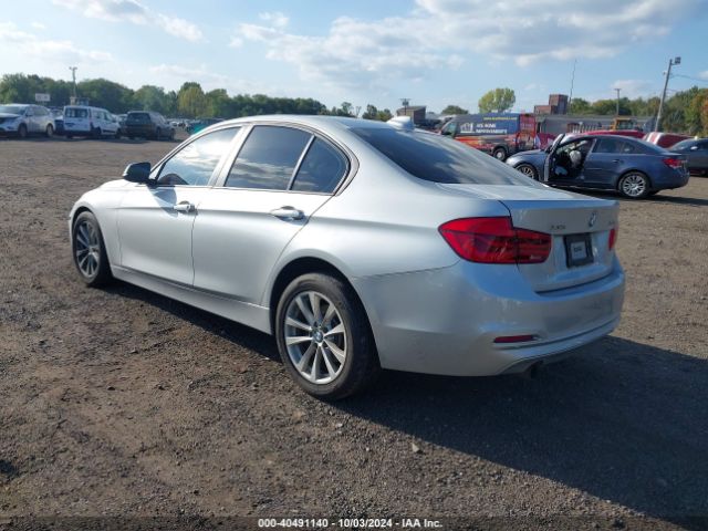 Photo 2 VIN: WBA8A3C53JA488698 - BMW 320I 