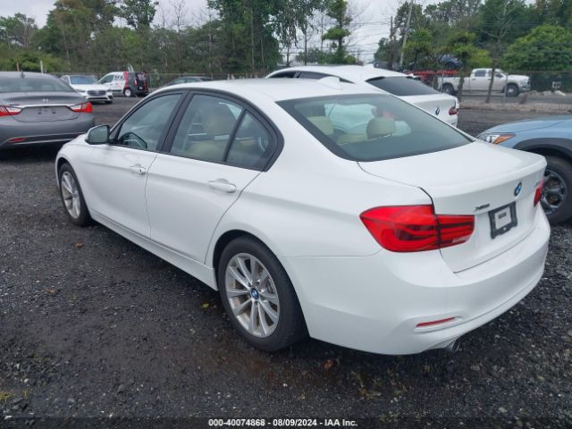 Photo 2 VIN: WBA8A3C56JA505610 - BMW 320I 