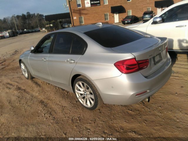 Photo 2 VIN: WBA8A3C57JA487098 - BMW 320I 