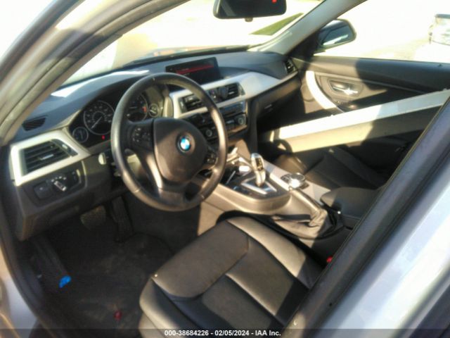 Photo 4 VIN: WBA8A3C57JA487098 - BMW 320I 