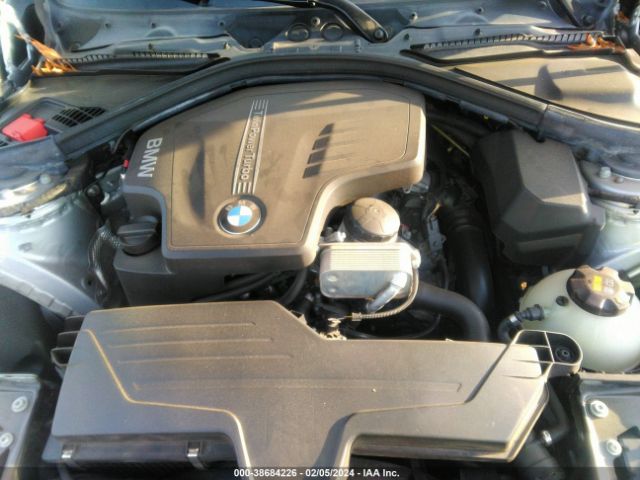 Photo 9 VIN: WBA8A3C57JA487098 - BMW 320I 