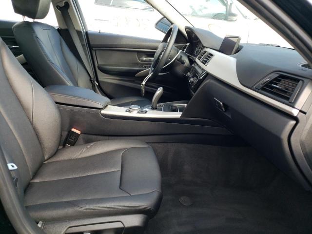 Photo 4 VIN: WBA8A3C5XGK552075 - BMW 320 XI 