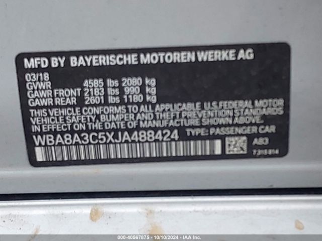 Photo 8 VIN: WBA8A3C5XJA488424 - BMW 320I 