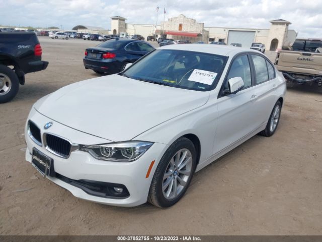 Photo 1 VIN: WBA8A3C5XJA494465 - BMW 320I 