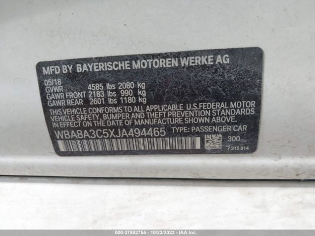 Photo 8 VIN: WBA8A3C5XJA494465 - BMW 320I 