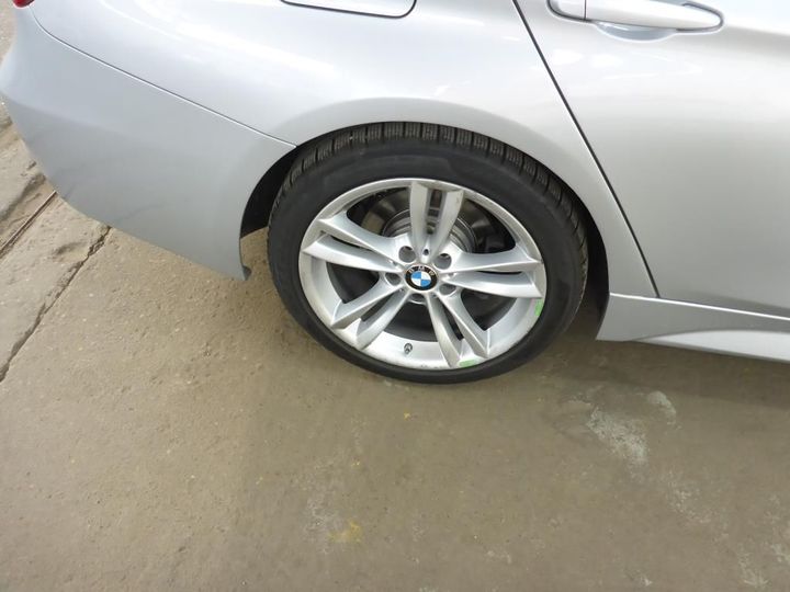 Photo 33 VIN: WBA8A71000K379770 - BMW SERIES 3 