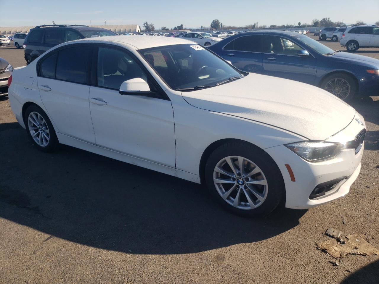 Photo 3 VIN: WBA8A9C34HK864699 - BMW 320 I 