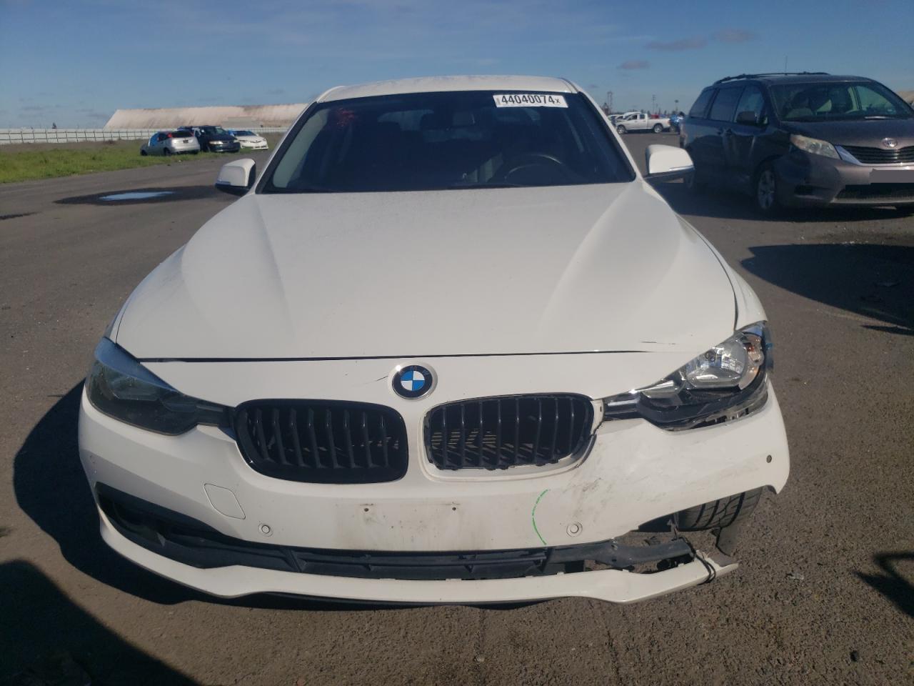 Photo 4 VIN: WBA8A9C34HK864699 - BMW 320 I 