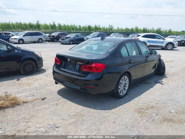 Photo 3 VIN: WBA8A9C35HK864033 - BMW 320I 