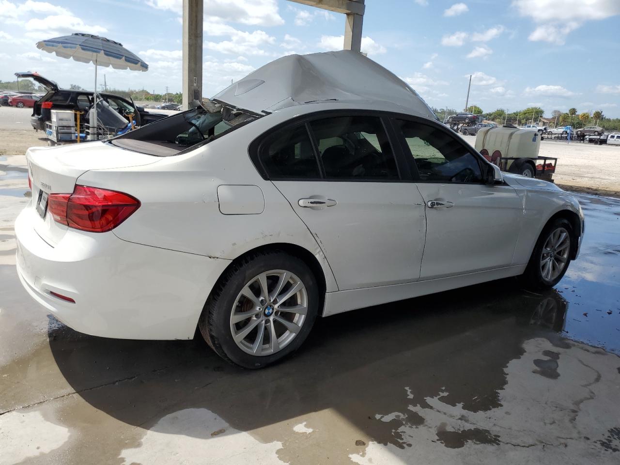 Photo 2 VIN: WBA8A9C52GK615642 - BMW 3ER 