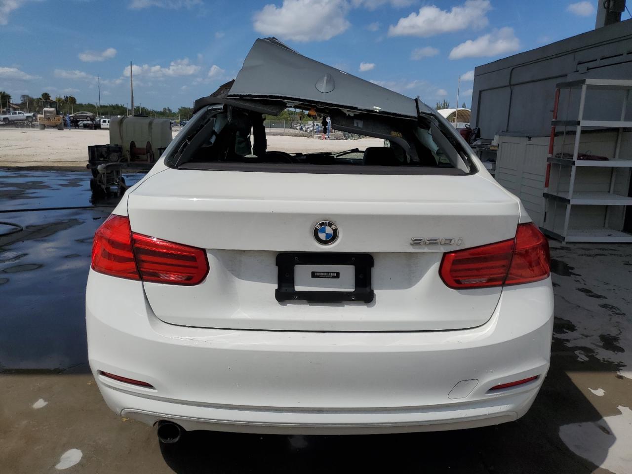 Photo 5 VIN: WBA8A9C52GK615642 - BMW 3ER 