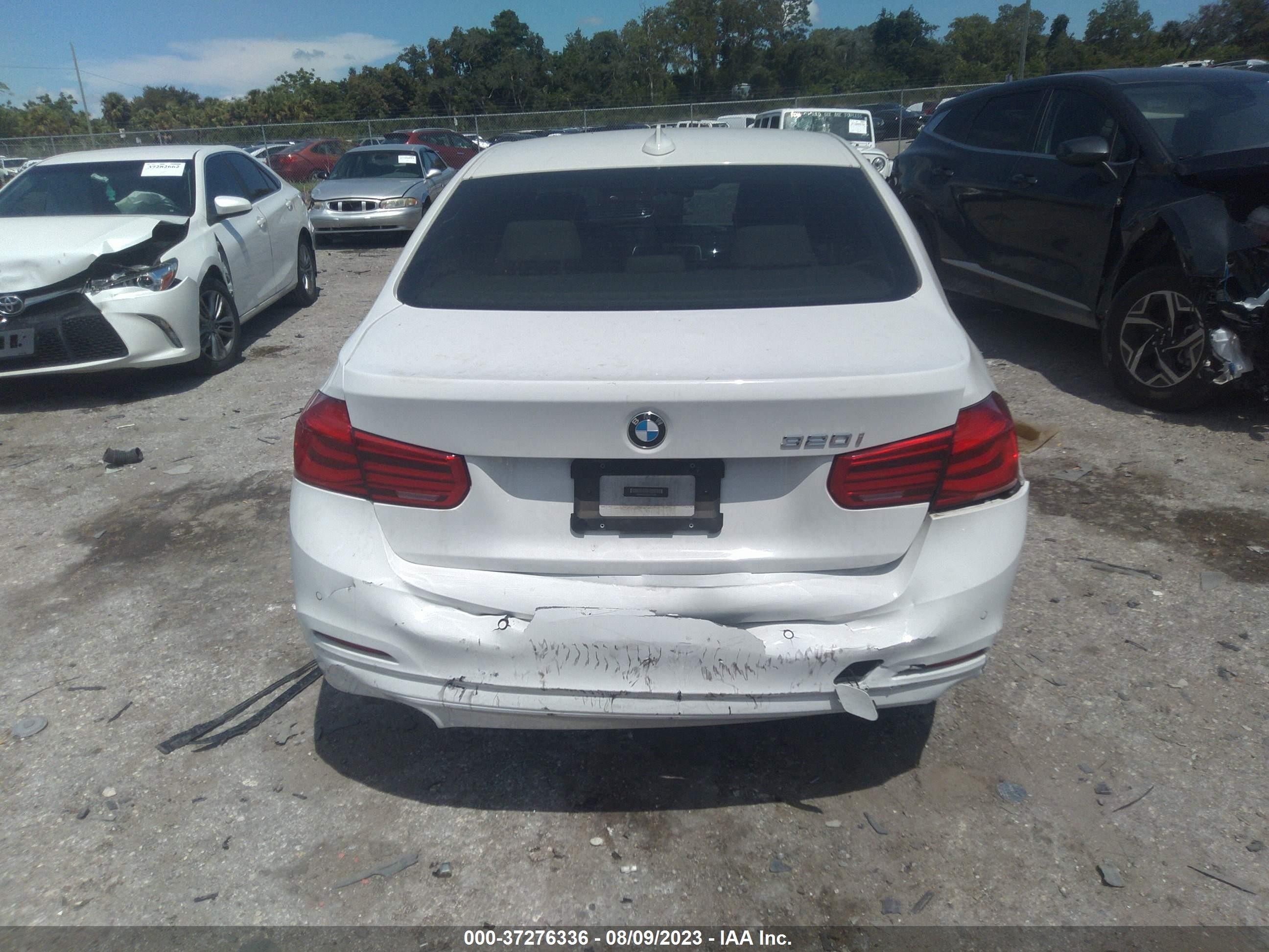 Photo 15 VIN: WBA8A9C52GK619089 - BMW 3ER 