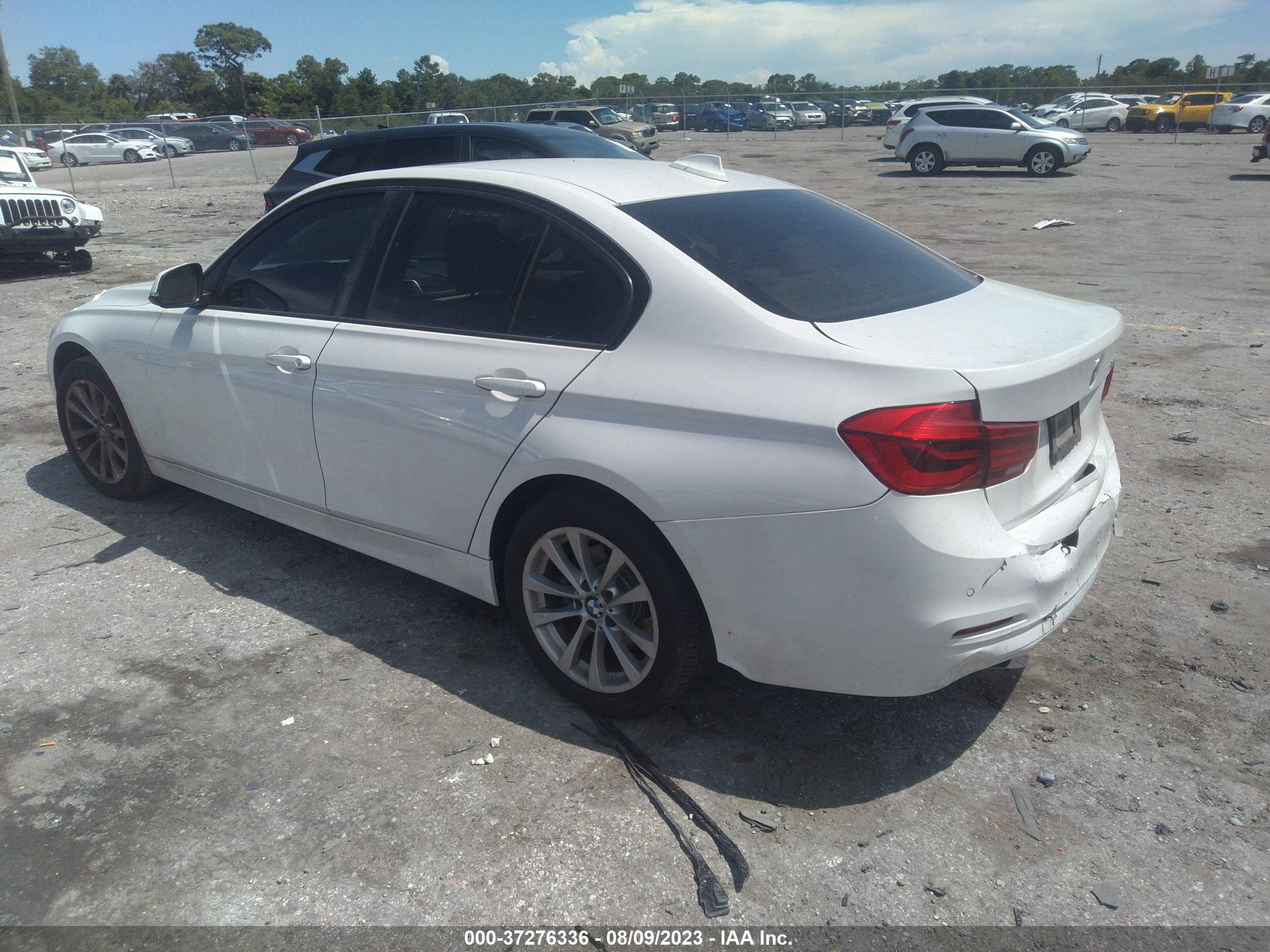 Photo 2 VIN: WBA8A9C52GK619089 - BMW 3ER 