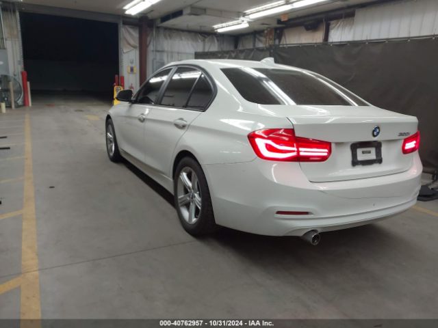 Photo 2 VIN: WBA8A9C55JAD26934 - BMW 320I 