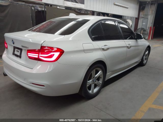 Photo 3 VIN: WBA8A9C55JAD26934 - BMW 320I 