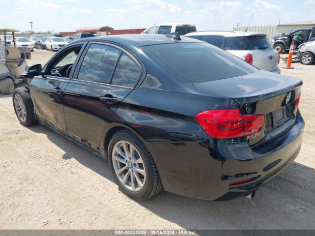 Photo 2 VIN: WBA8A9C56JAH13122 - BMW 320I 