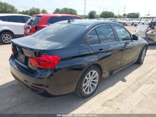 Photo 3 VIN: WBA8A9C56JAH13122 - BMW 320I 