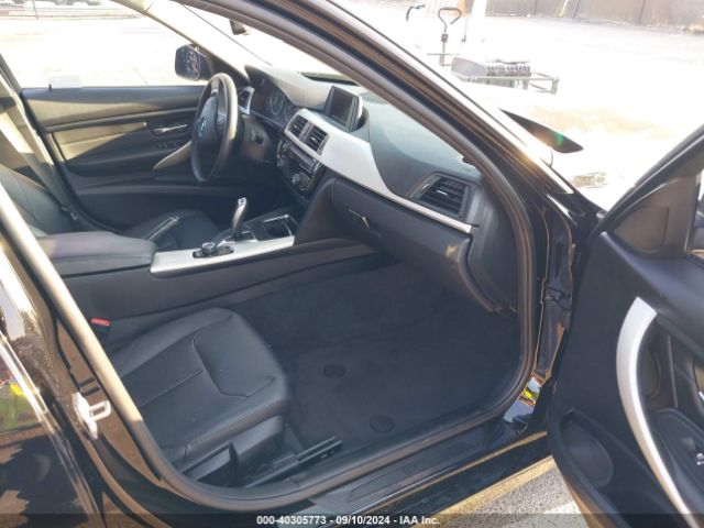 Photo 4 VIN: WBA8A9C57GK618780 - BMW 320I 