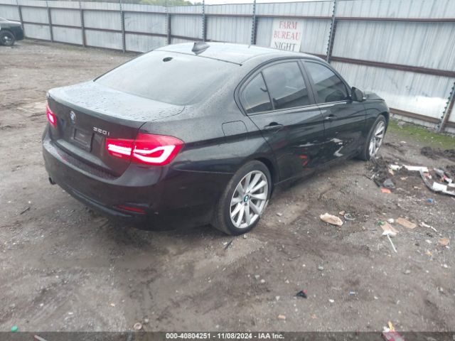 Photo 3 VIN: WBA8A9C57JAD26935 - BMW 320I 