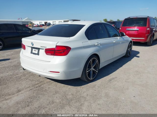 Photo 3 VIN: WBA8A9C57JK623288 - BMW 320I 