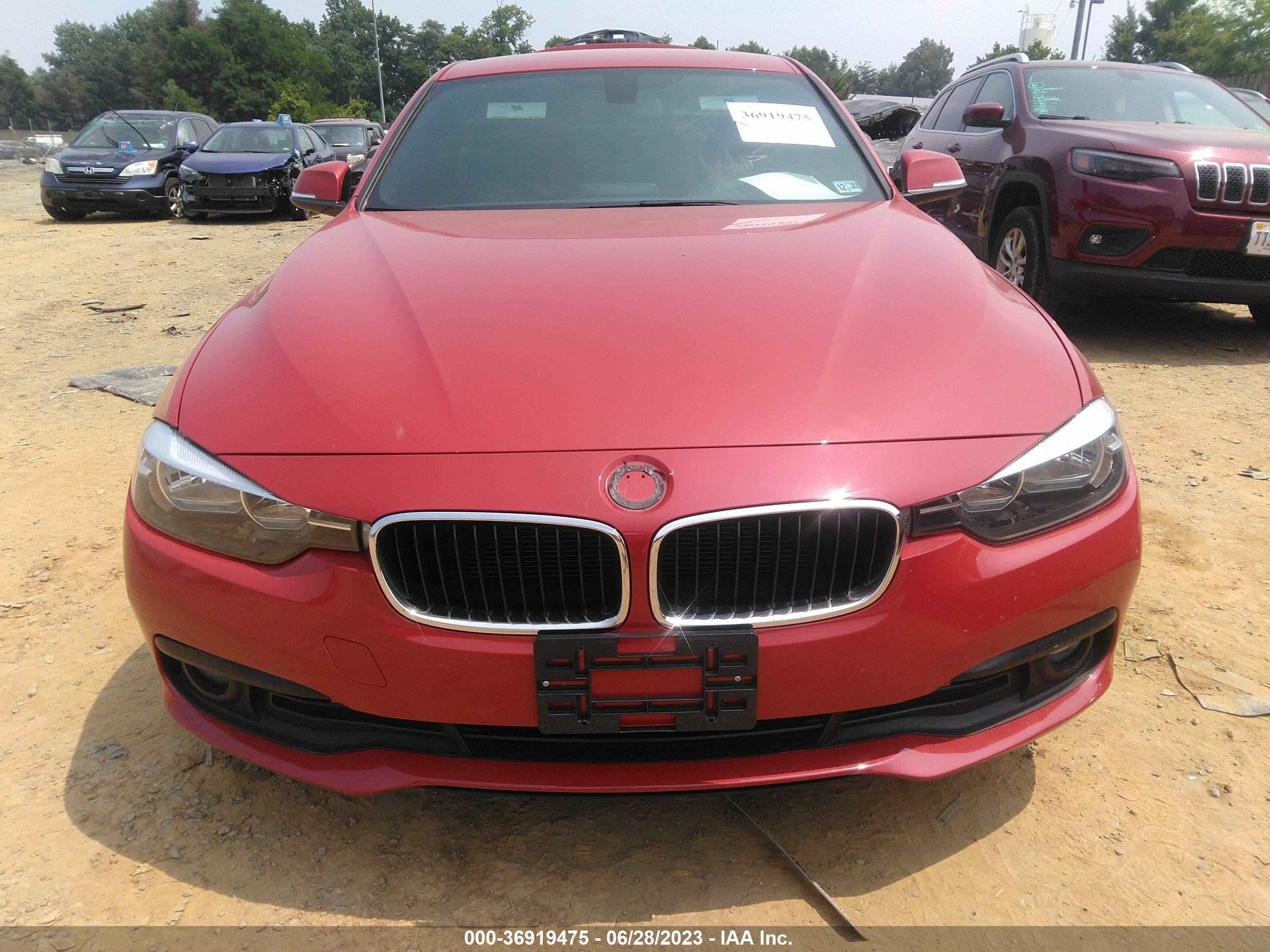 Photo 11 VIN: WBA8A9C5XGK616974 - BMW 3ER 