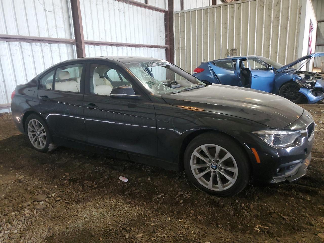 Photo 3 VIN: WBA8A9C5XJAH12684 - BMW 3ER 