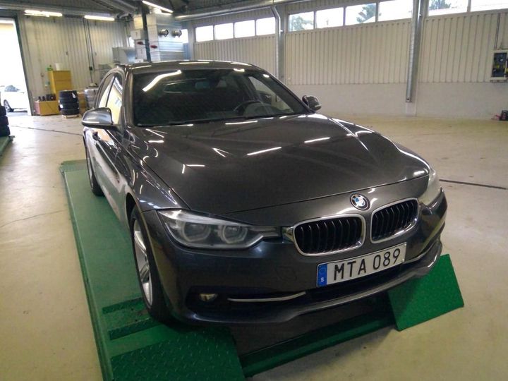 Photo 1 VIN: WBA8B110XJAE92596 - BMW SERIES 3 