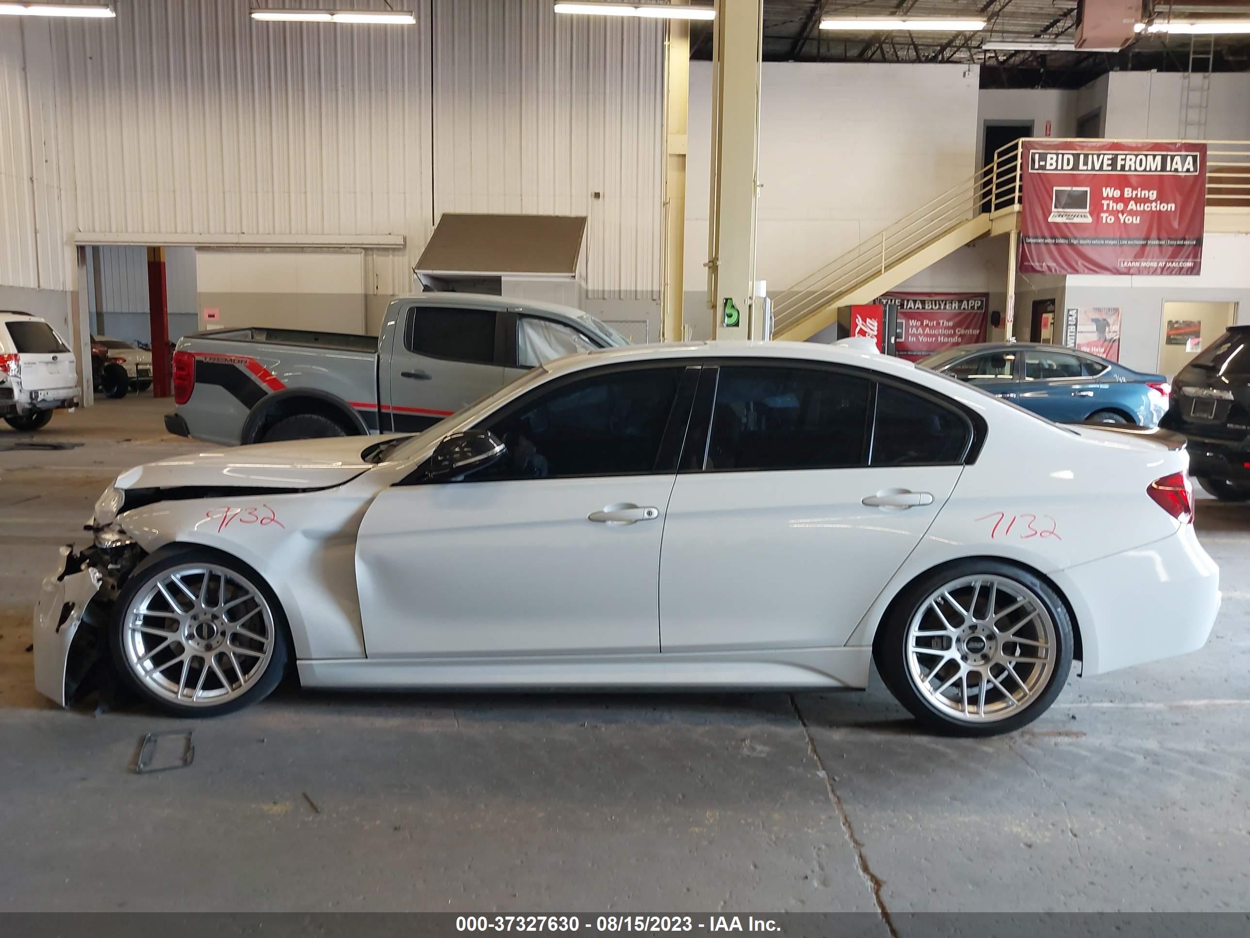 Photo 13 VIN: WBA8B3C59GK384071 - BMW 3ER 