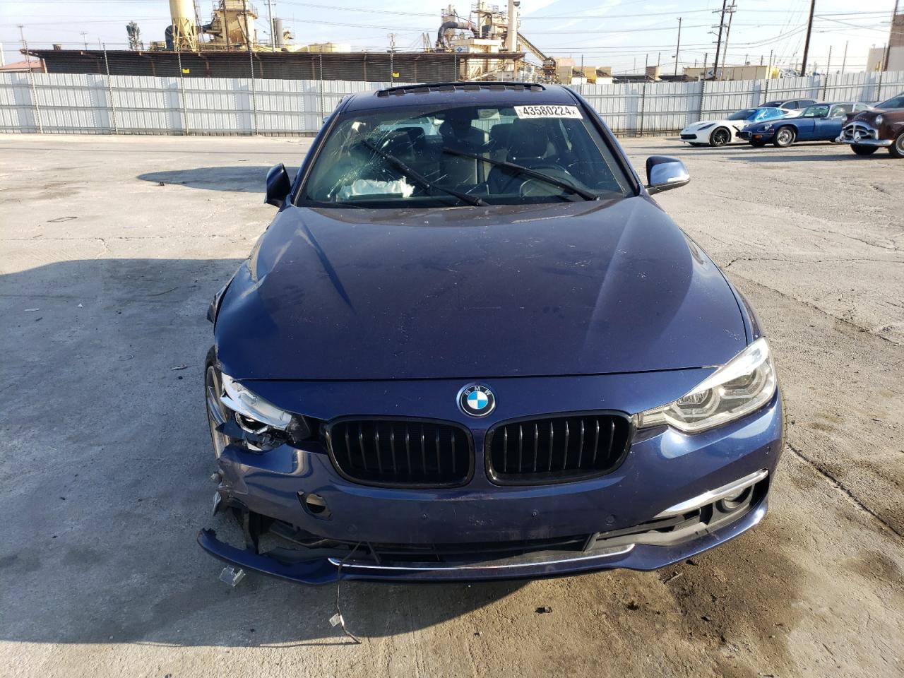 Photo 4 VIN: WBA8B3G51JNV01139 - BMW 3ER 