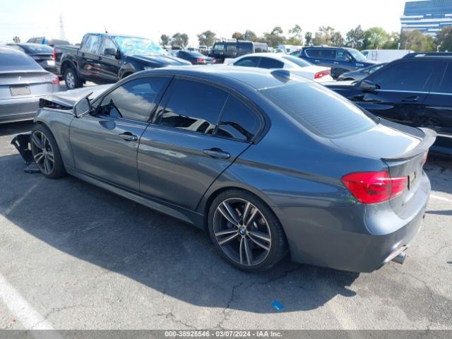 Photo 2 VIN: WBA8B3G55GNT92922 - BMW 340I 