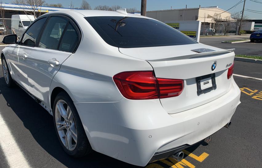 Photo 2 VIN: WBA8B3G5XGNT62718 - BMW 340 I 