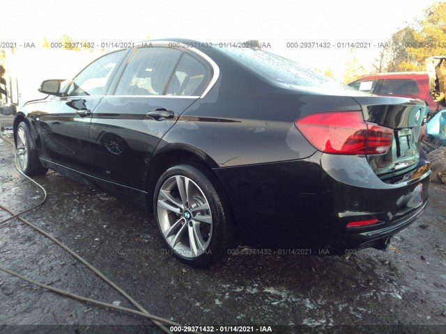 Photo 2 VIN: WBA8B3G5XGNT91894 - BMW 340I 