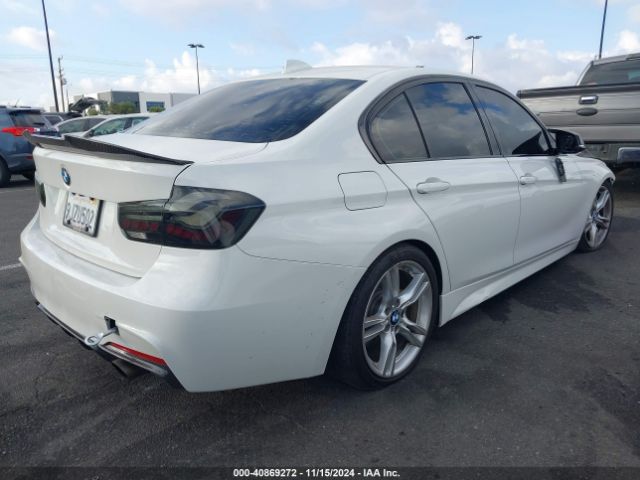 Photo 3 VIN: WBA8B3G5XJNV01088 - BMW 340I 