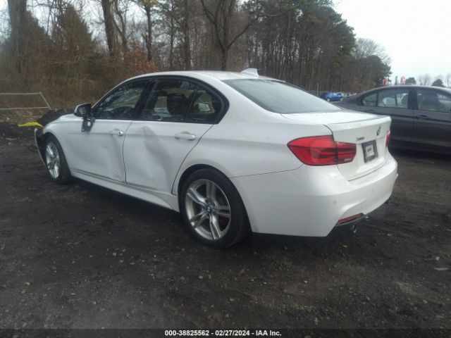 Photo 2 VIN: WBA8B7C31HK858568 - BMW 3 SERIES 