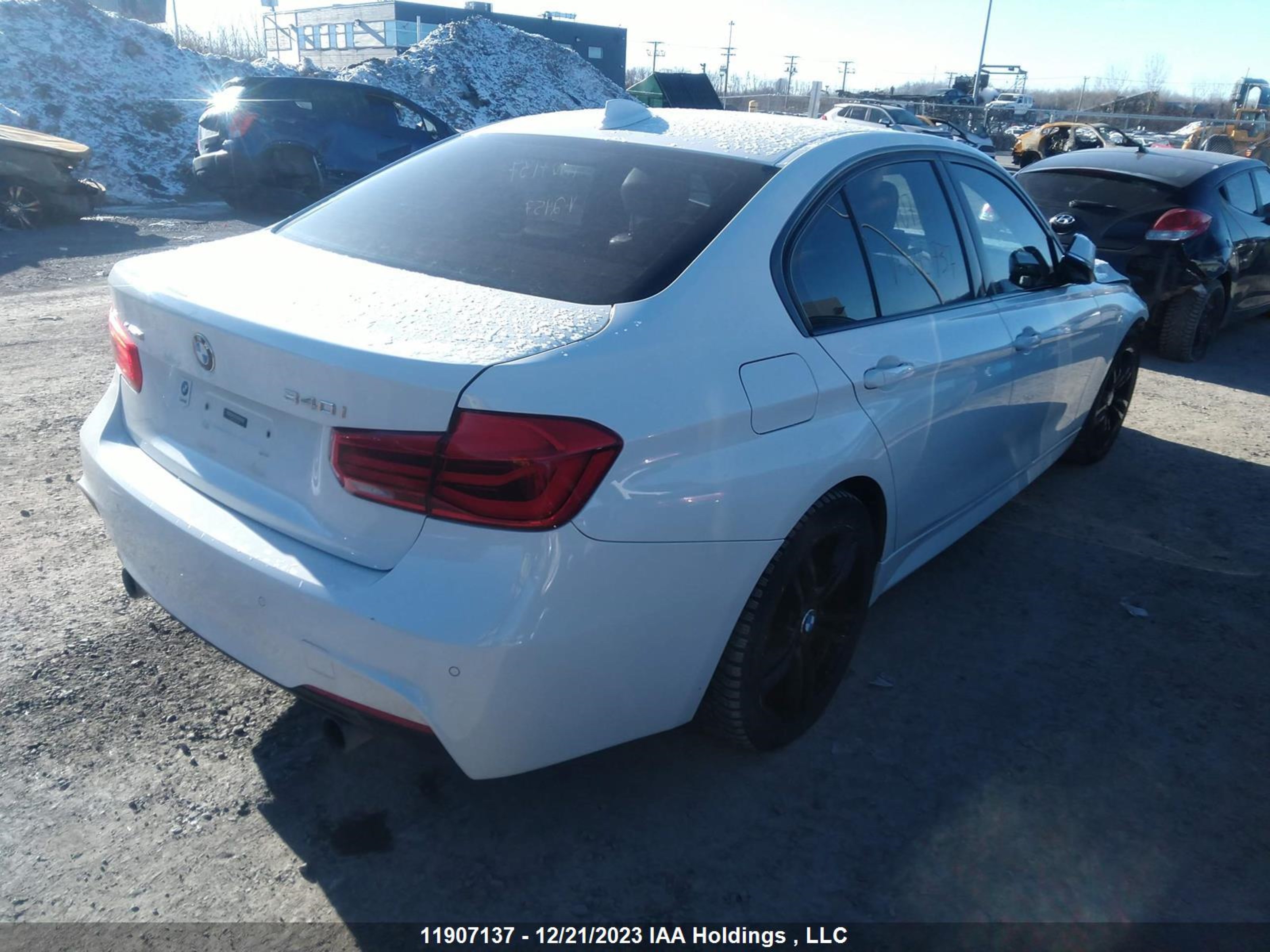 Photo 3 VIN: WBA8B7C34HA245737 - BMW 3ER 