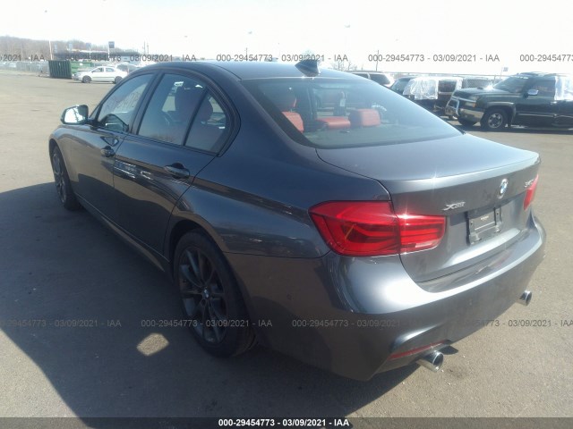 Photo 2 VIN: WBA8B7C51JA245900 - BMW 3 