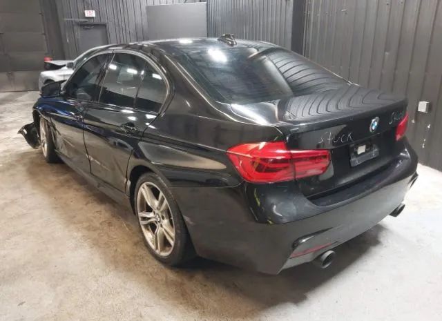 Photo 2 VIN: WBA8B7C58JA938060 - BMW 3 SERIES 