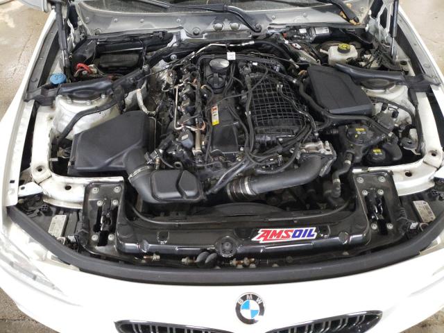 Photo 10 VIN: WBA8B7C5XGK703579 - BMW 340 XI 