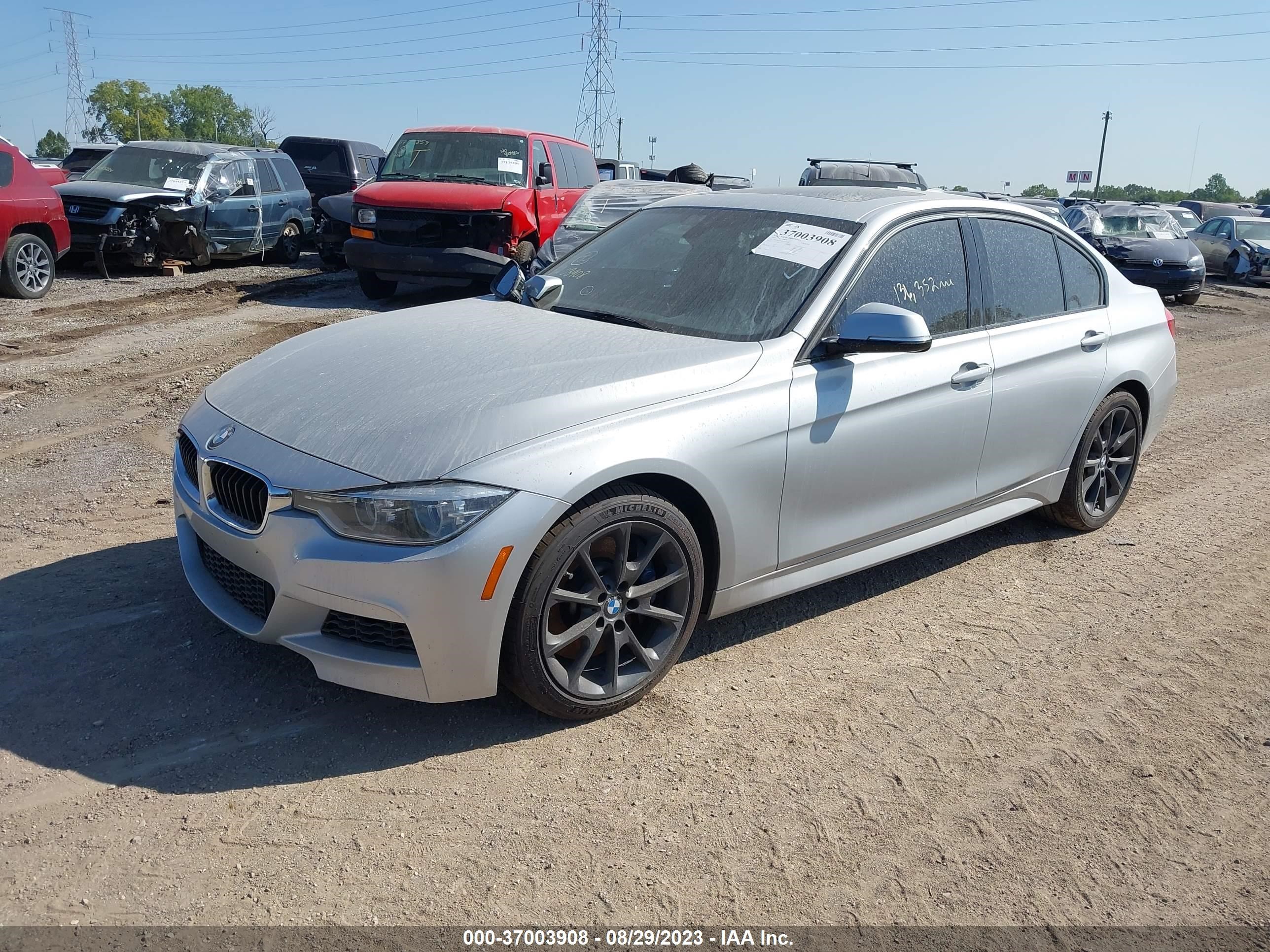 Photo 1 VIN: WBA8B7G3XHNT70910 - BMW 3ER 