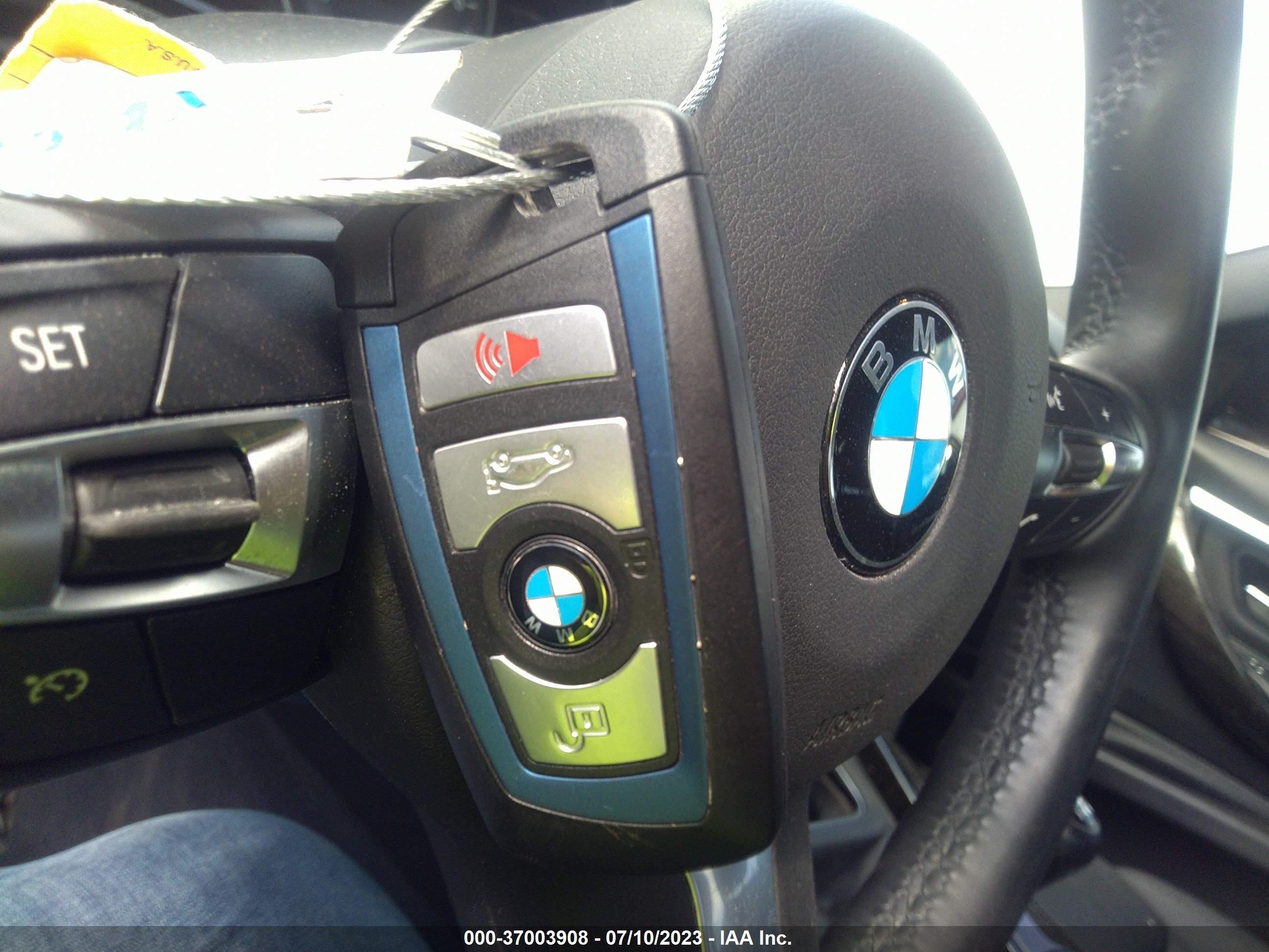 Photo 10 VIN: WBA8B7G3XHNT70910 - BMW 3ER 