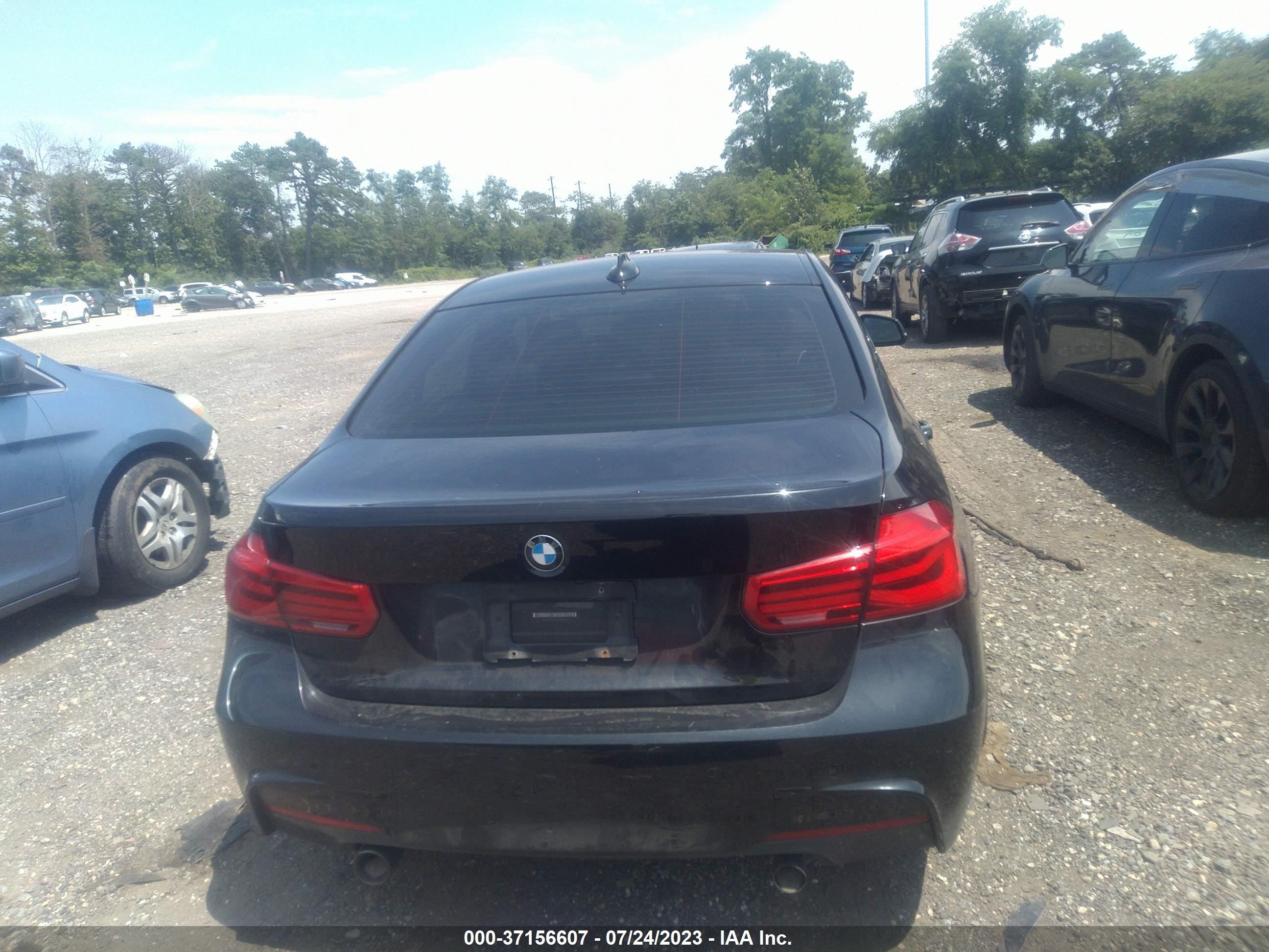 Photo 15 VIN: WBA8B7G50GNT14815 - BMW 3ER 