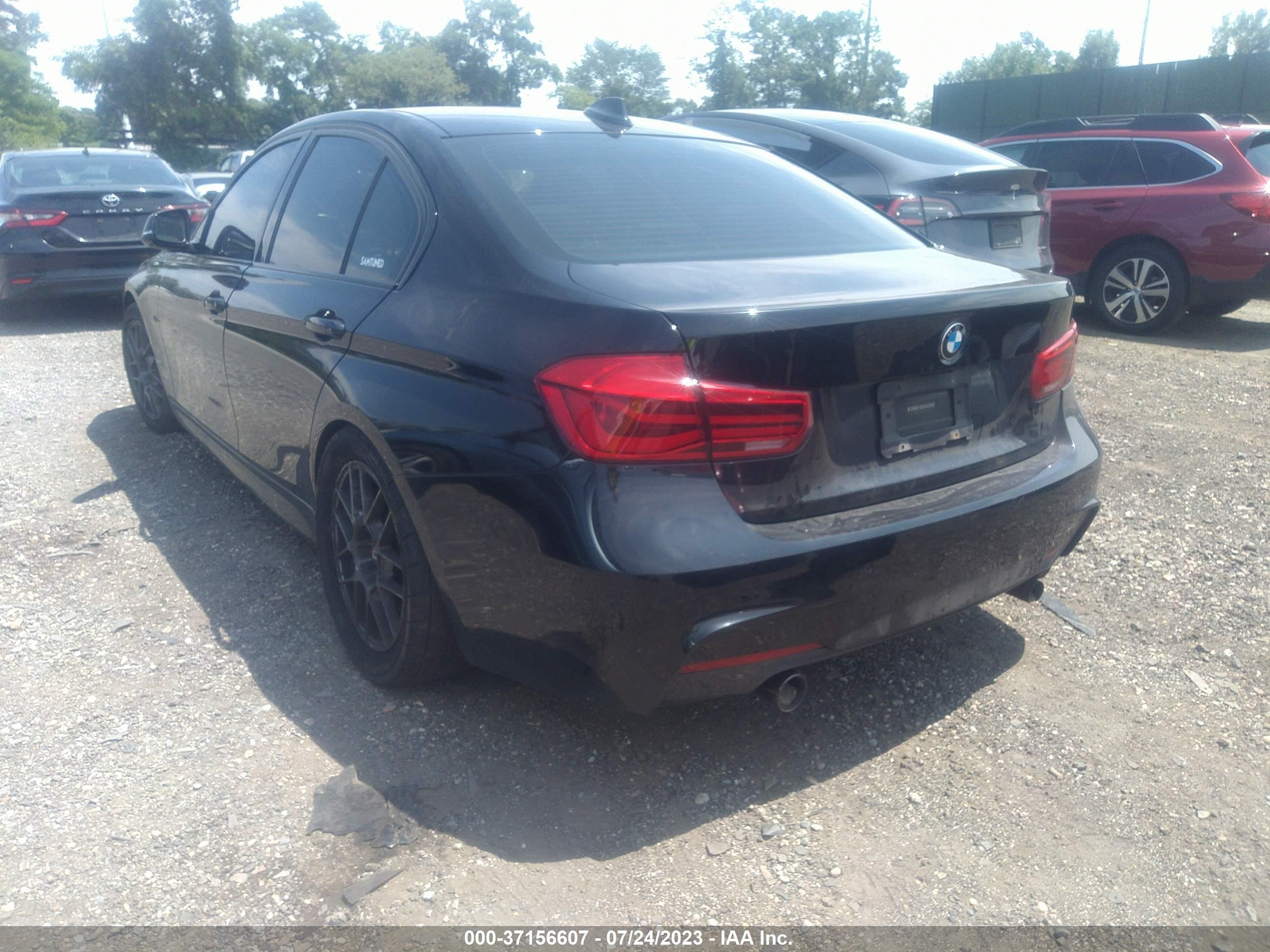 Photo 2 VIN: WBA8B7G50GNT14815 - BMW 3ER 