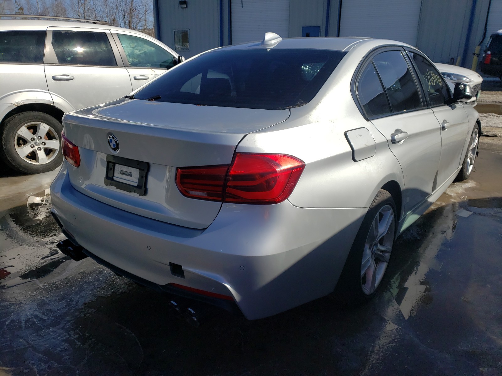 Photo 3 VIN: WBA8B7G53GNT95566 - BMW 340 XI 