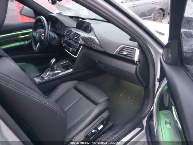 Photo 4 VIN: WBA8B7G53GNT95602 - BMW 340I 