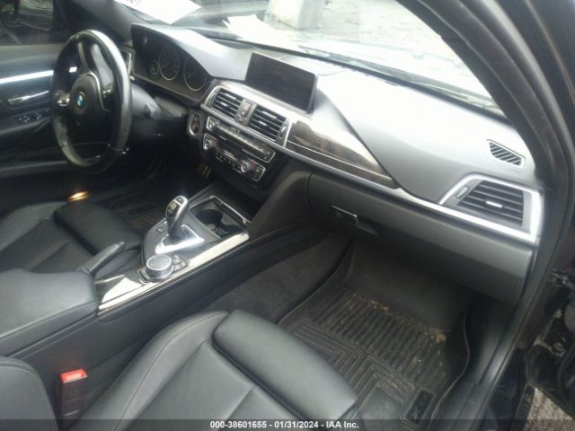 Photo 4 VIN: WBA8B7G53HNU37249 - BMW 340I 