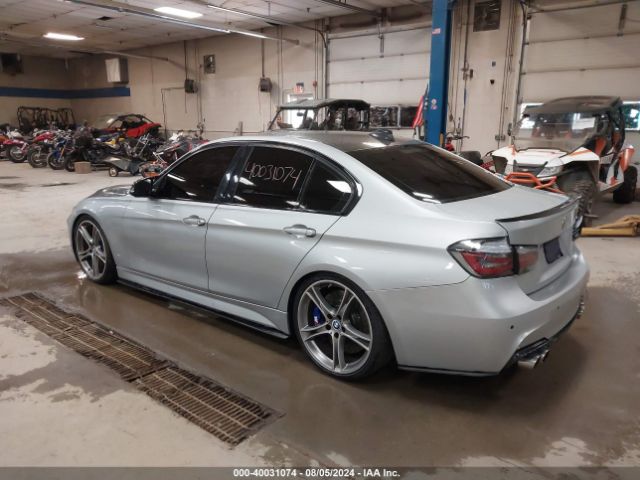 Photo 2 VIN: WBA8B7G5XGNT14157 - BMW 340I 