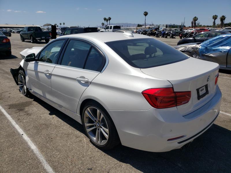 Photo 2 VIN: WBA8B9C30HK885126 - BMW 3 SERIES 