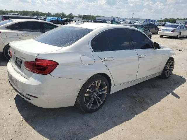 Photo 2 VIN: WBA8B9C32HK884981 - BMW 330 I 